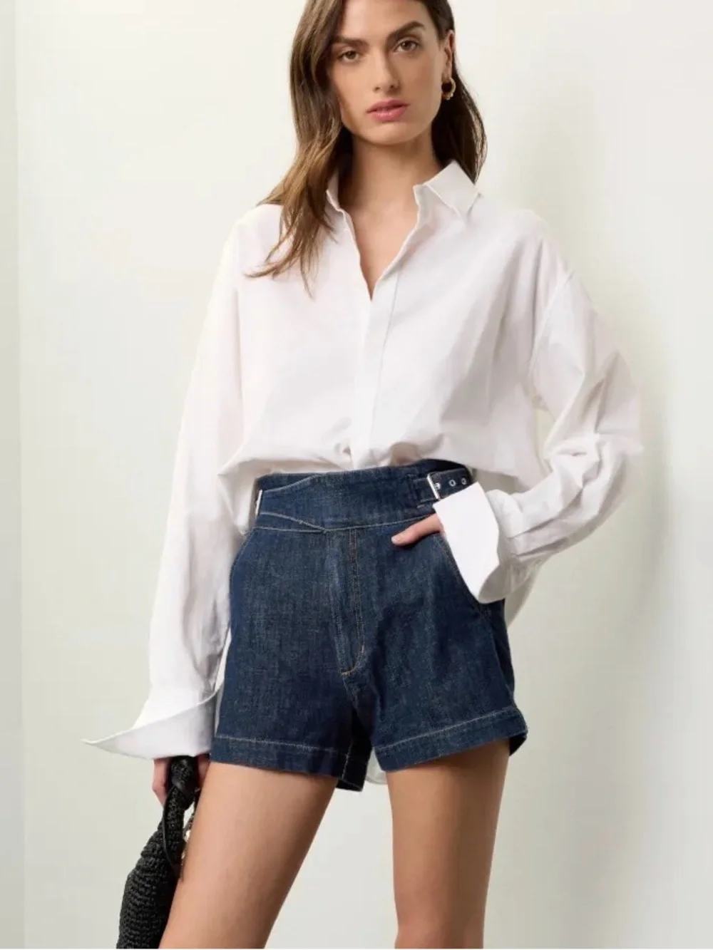 Joe’s Jeans . Out of Control Belted Denim Shorts . Sz.25 💙